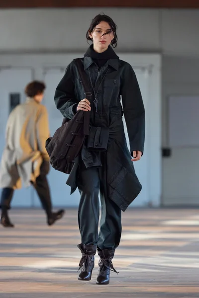 Look 7